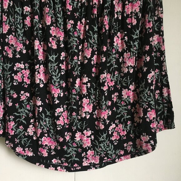 Soft & Sexy Black Floral Smock Collar Off Shoulder Top - Picture 7 of 13